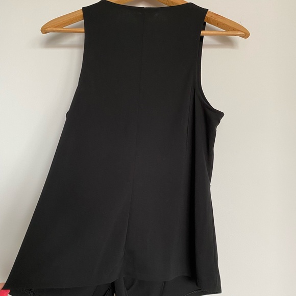 Banana Republic classic elegant black tank top - size S - Picture 3 of 4